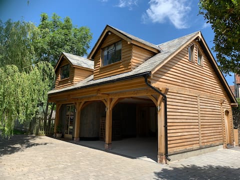 Oak Framed Studio Apartment nr Wells, Somerset.