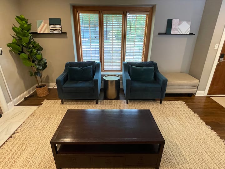 Cozy Birmingham Bungalow With Private Heated Pool - Wing Lake, MI