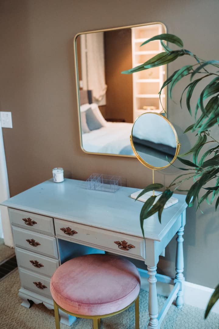 First floor master bedroom 