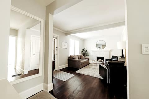 Popular Airbnb listing: Oakley-Private Deck Retreat-Open Kitchen in Oakley