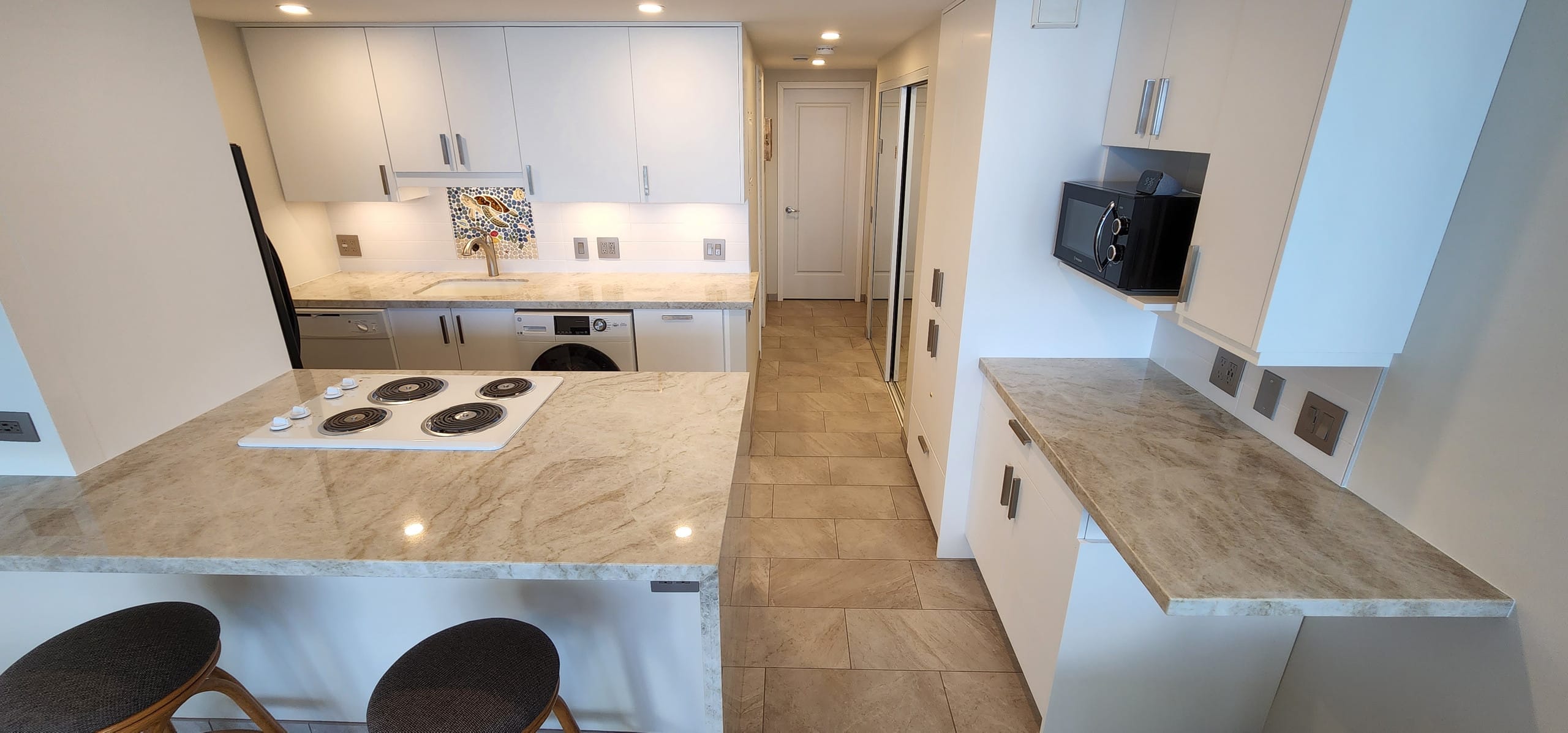 Condo in Wailuku · ★4.96 · 1 bedroom · 1 bed · 1 bath - Image 14