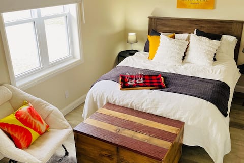 Popular Airbnb listing: Farm Market Retreat in Norfolk County