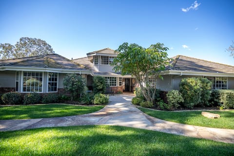 Popular Airbnb listing: Working Avocado Grove 4 bds/3.5b -Pickleball Court in Fallbrook