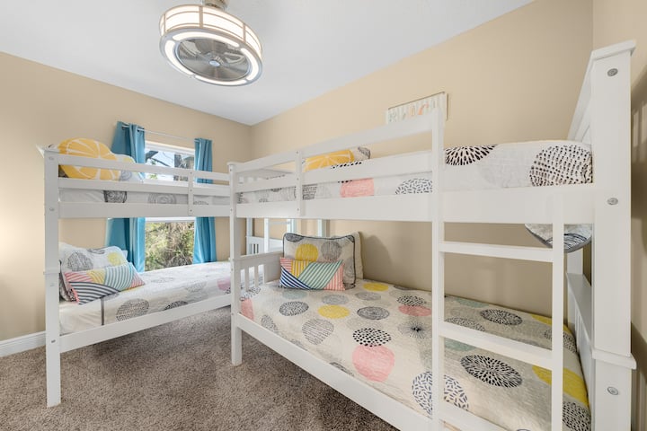 3楼双层客房，带Fire TV