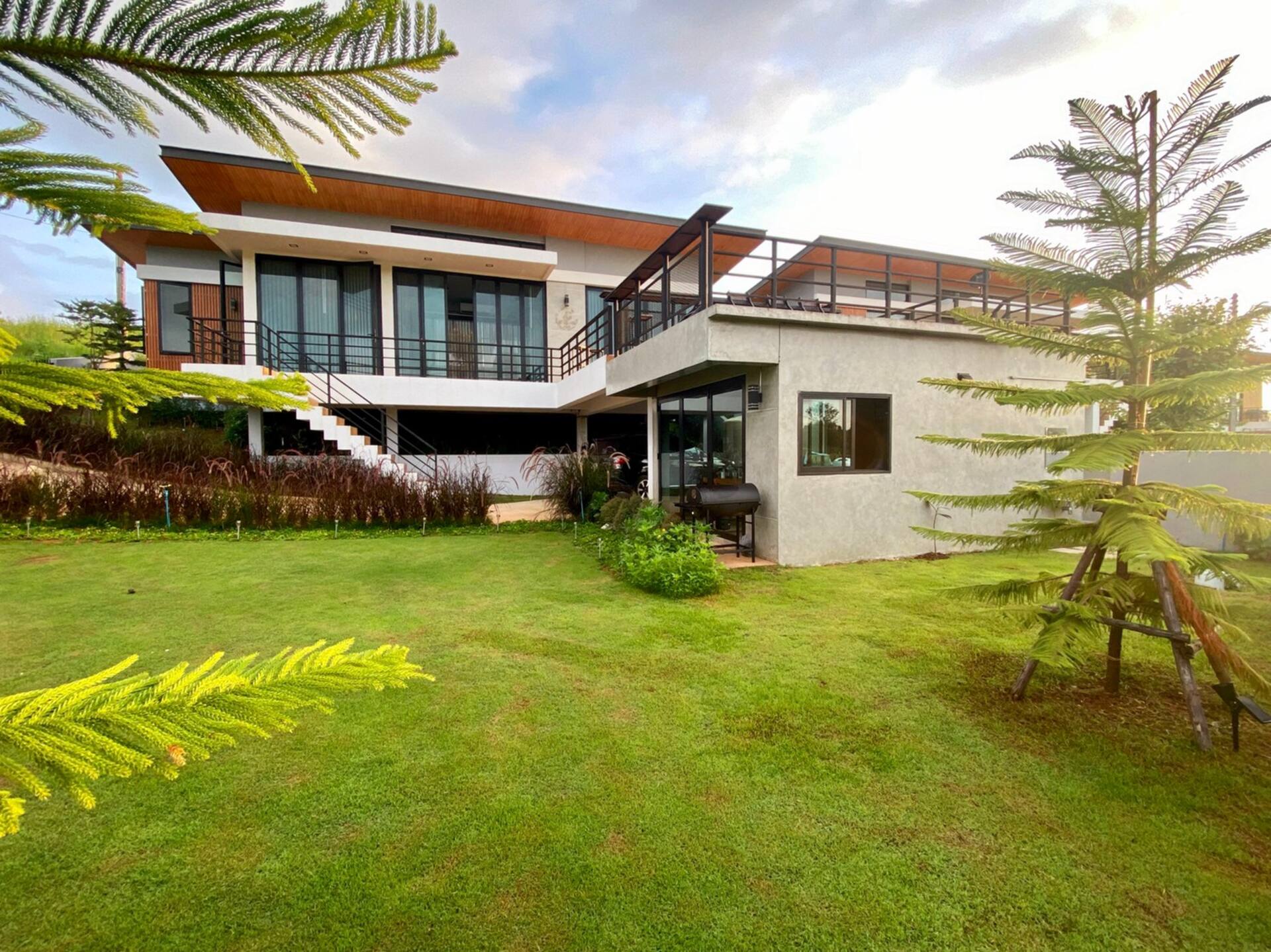 Khao Kho Villa · Mountain & Mist View · High Life