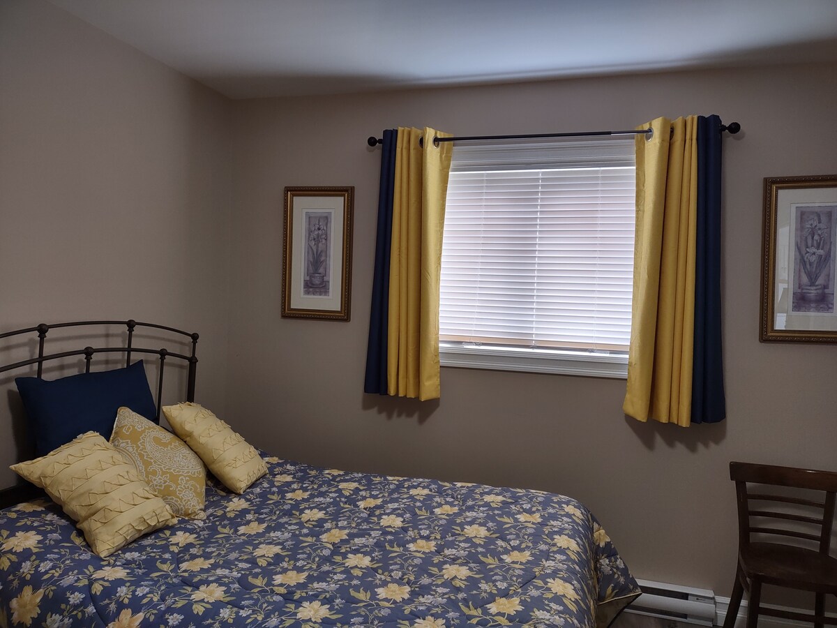 2号卧室（双人床和单人床）