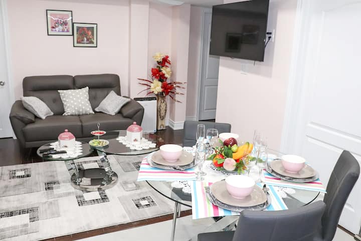 2 Bedrooms/1bth Private Entrance-2 Parking - Caledon