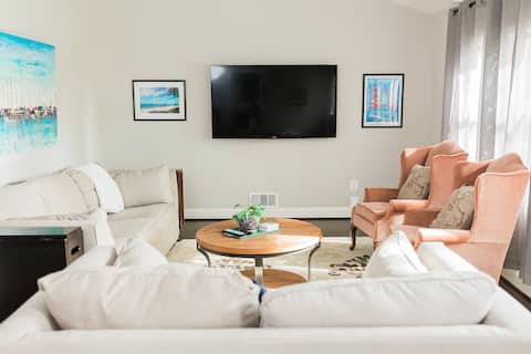 Stand alone home-yard-bbq-parking-15 min to DC