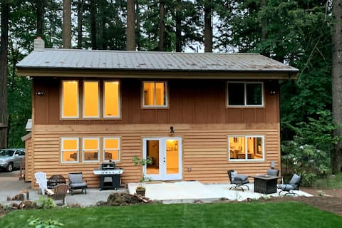 Wonderwood in Underwood; Close-in Forest Setting