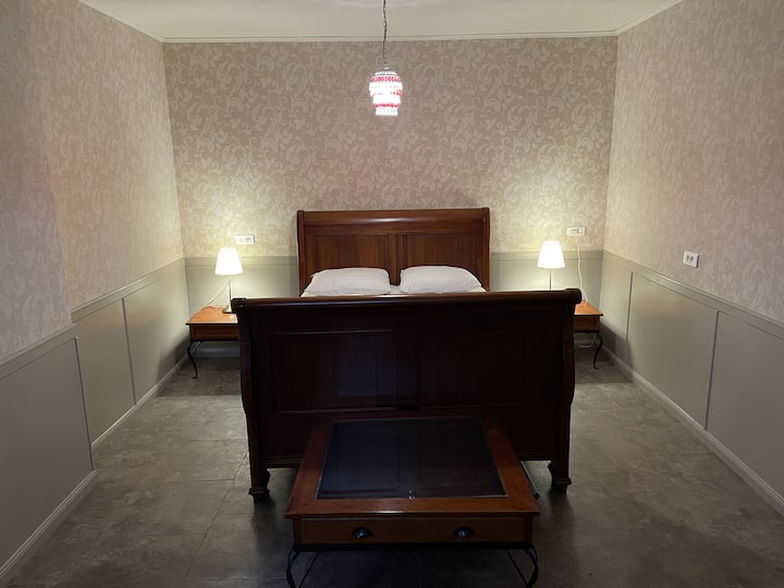 Спална соба 6 (пониско ниво)