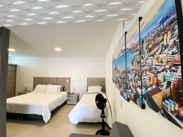 标准双人床和Tween