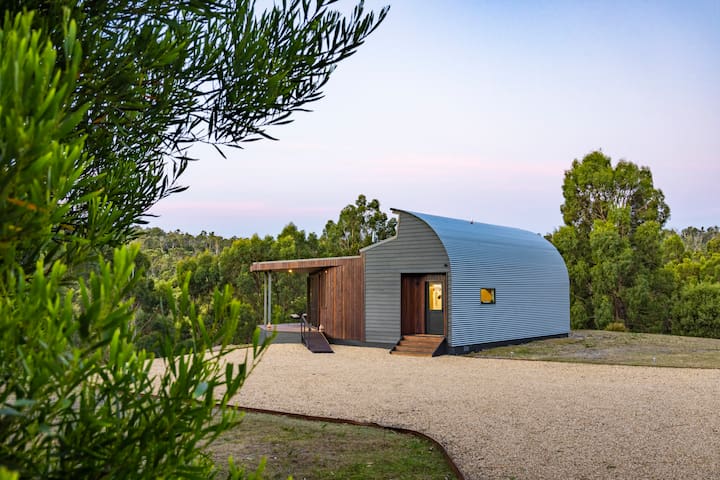 Tasmanian Design House + Breakfast