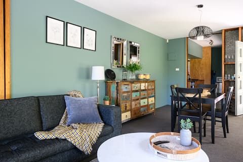 Successful Airbnb property: Azidene House & Spa Apartment Daylesford in Daylesford