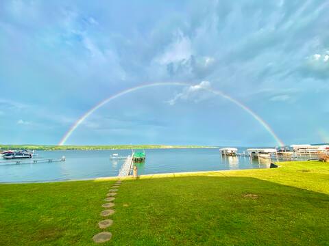 Welcome to Sunrise Shores on Chautauqua Lake!