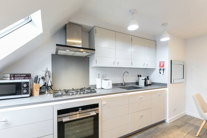 Penthouse Apartment in heart of Fitzrovia gallery image 5