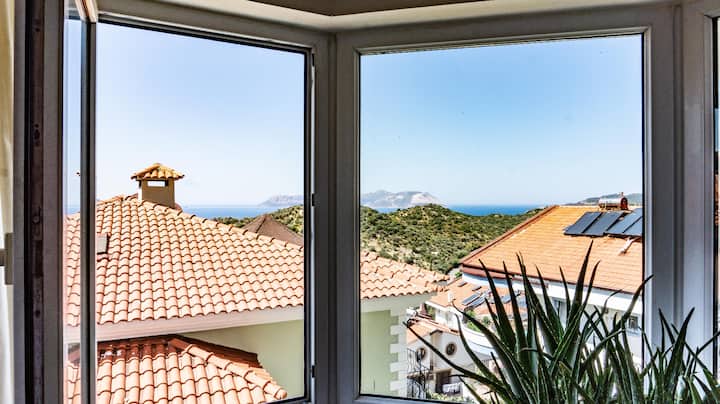 Kaş Merkezde Deniz Manzaralı Ev - Kaş
