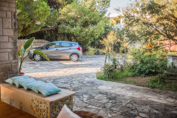 Villa grande & Villa piccola, immerse nel verde gallery image 5