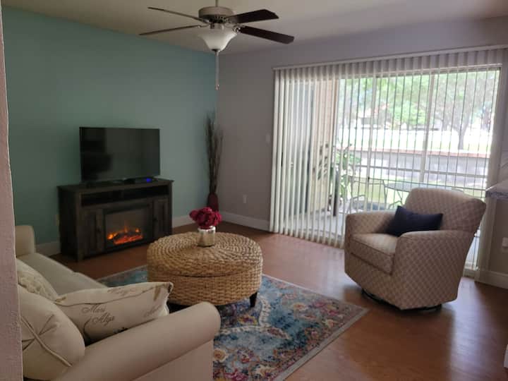 Private Apartment First Floor 1br/1ba - Lakewood Ranch, FL