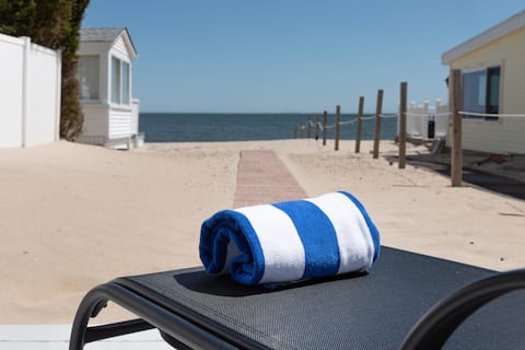 PRIVATE BEACH: ROYAL OCEANVIEW CASTLE @ CLINTON