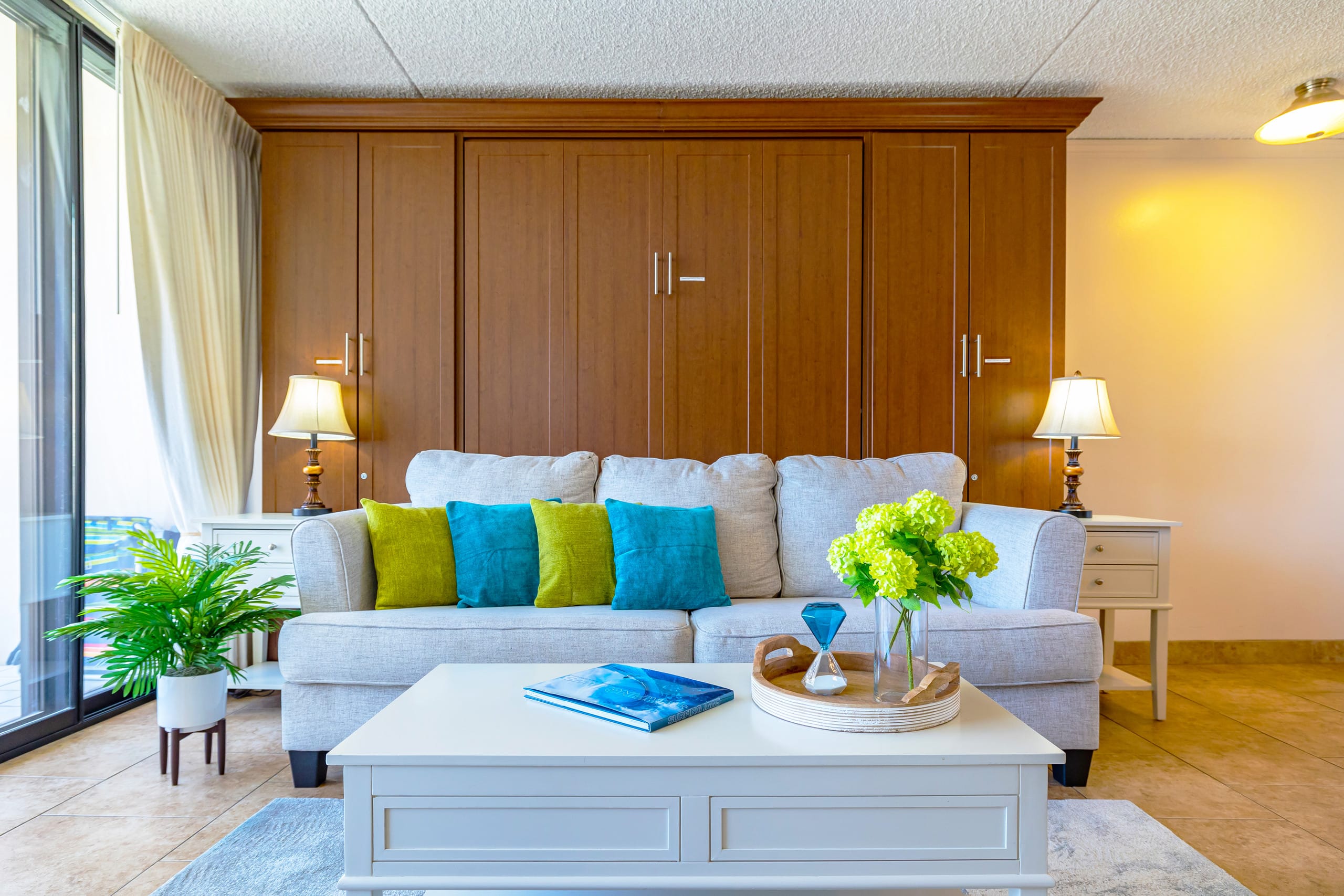 Condo in Honolulu · ★4.71 · 1 bedroom · 2 beds · 1 private bath - Image 4