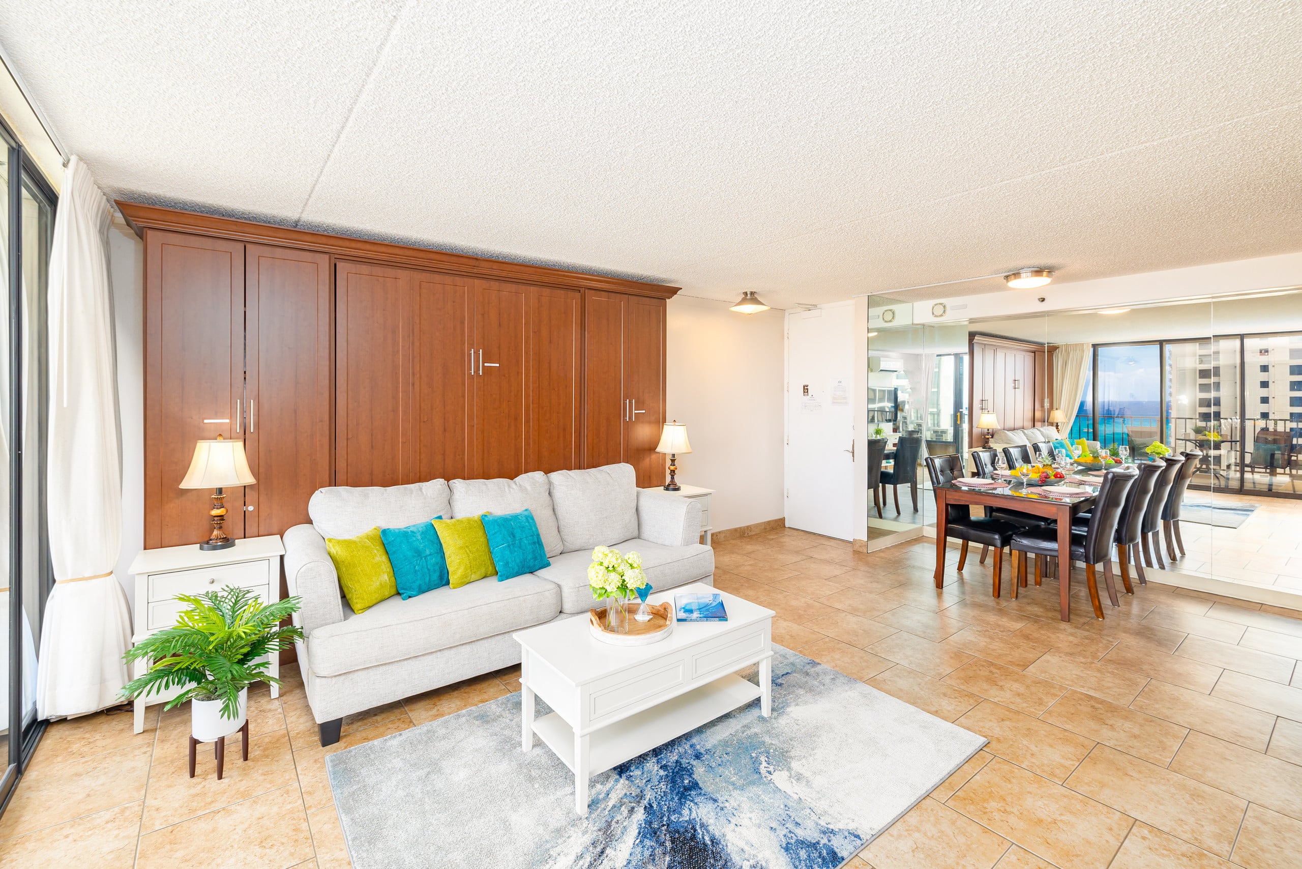Condo in Honolulu · ★4.71 · 1 bedroom · 2 beds · 1 private bath - Image 8
