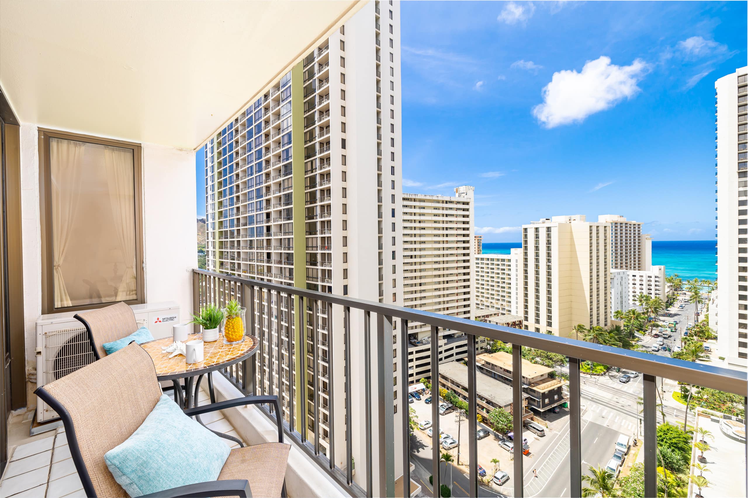 Condo in Honolulu · ★4.71 · 1 bedroom · 2 beds · 1 private bath - Image 22
