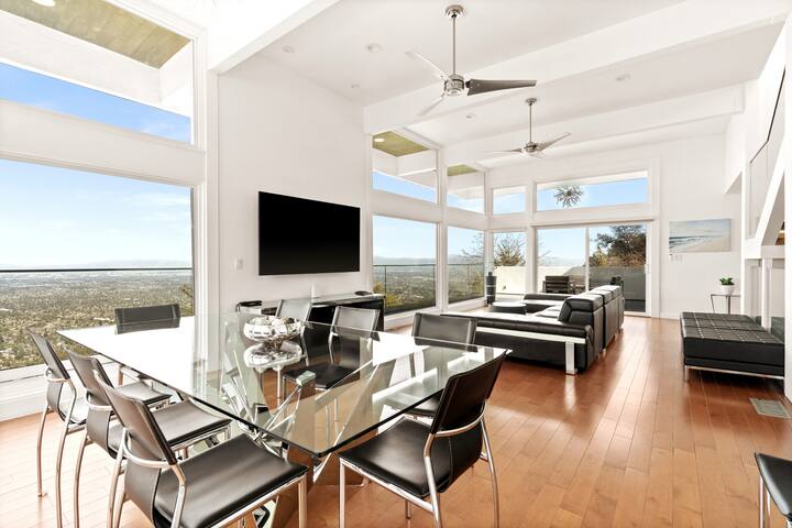 Executive Retreat with Amazing Views gallery image 3