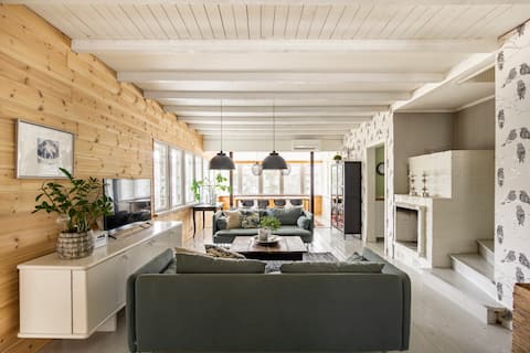 Villa by the lake in Nuuksio