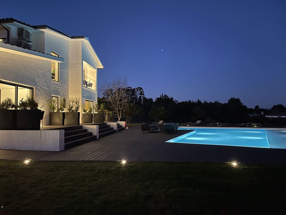 Top-earning Airbnb listing in Coimbra, 5 bedrooms