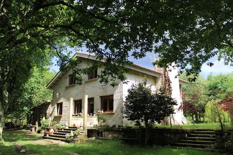 Villa: Country house 