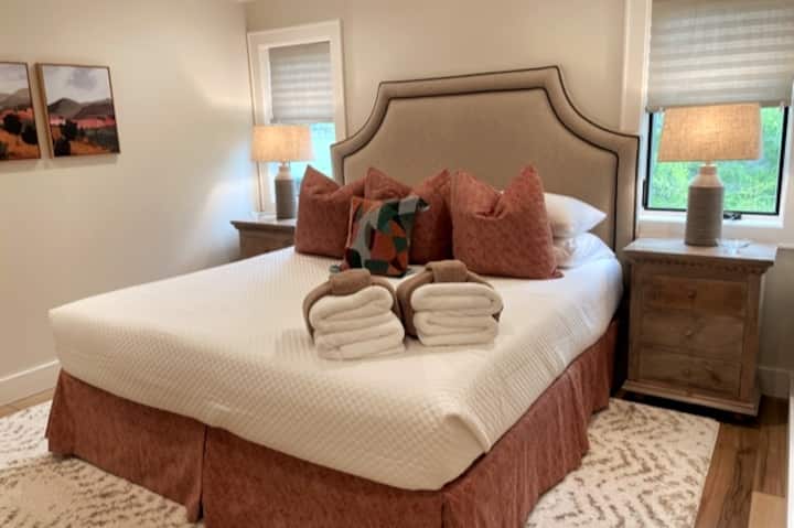 Spavaća soba s bračnim krevetom (još jedna Tempur-pedic)