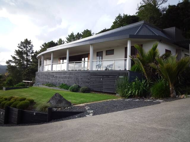 Laurie-Ann managed Airbnb listing 3