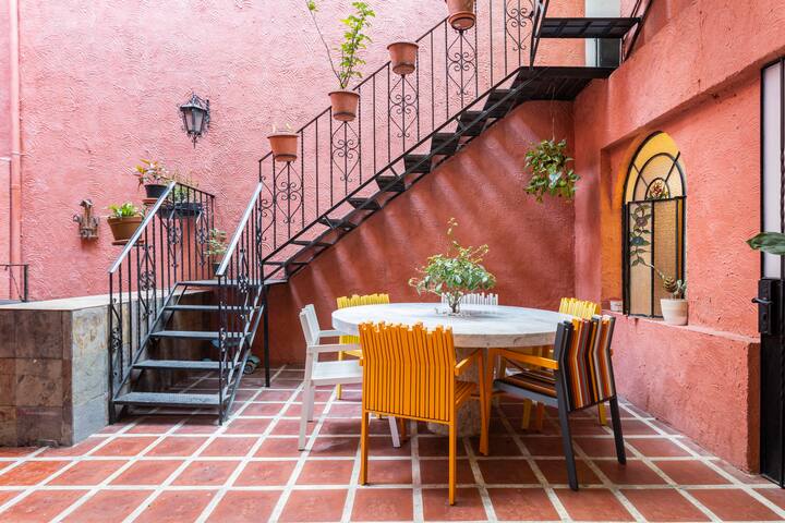 Acogedora Casa en Condesa: 4hab. Patio y Elevador gallery image 2