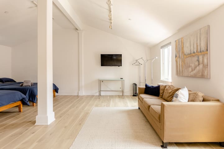 Large Studio In Atwater Village Near Silverlake - Los Ángeles, CA