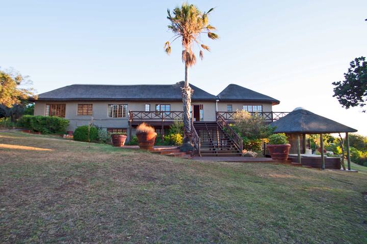 Relax in the heart of Noordhoek gallery image 5