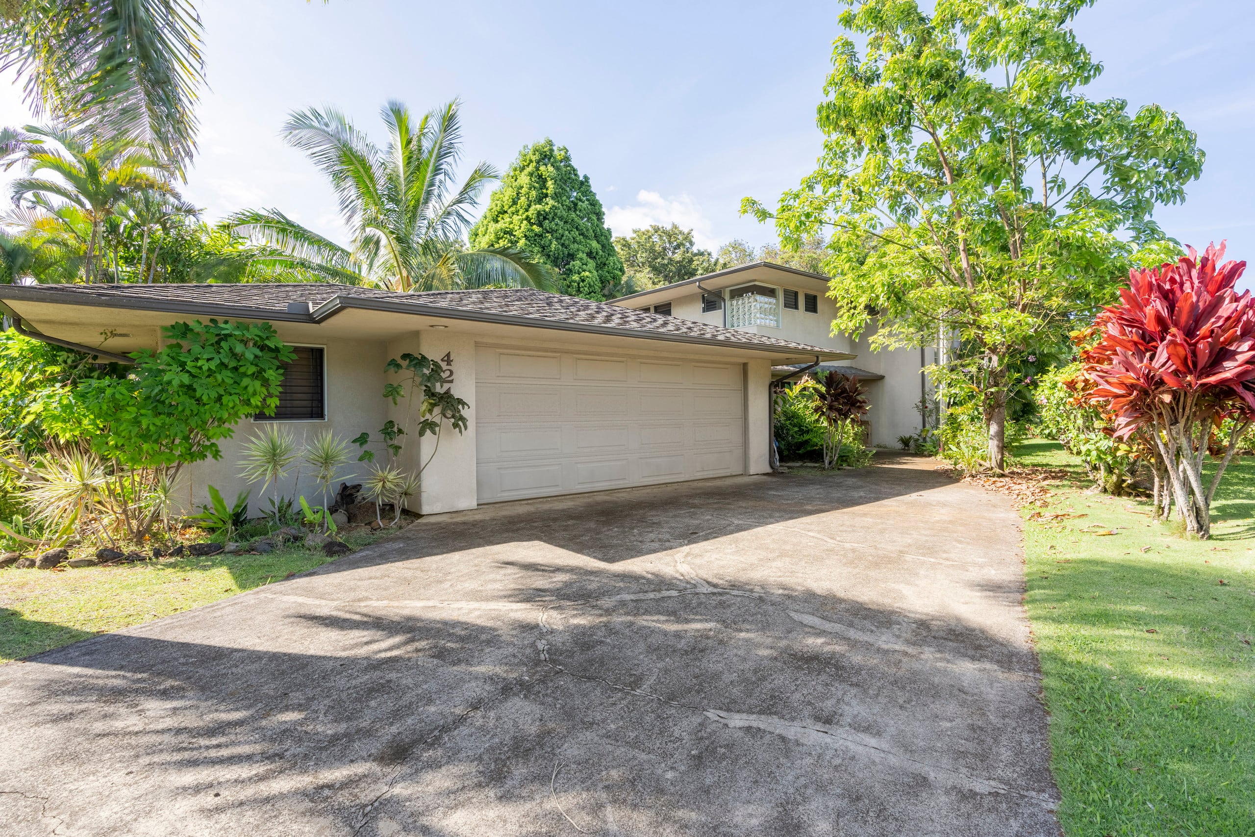 Spacious & Tranquil Haven, Prime Location - Views - Photo 18