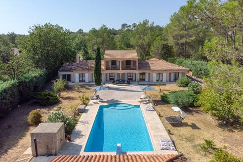 Beautiful air-conditioned villa with private pool