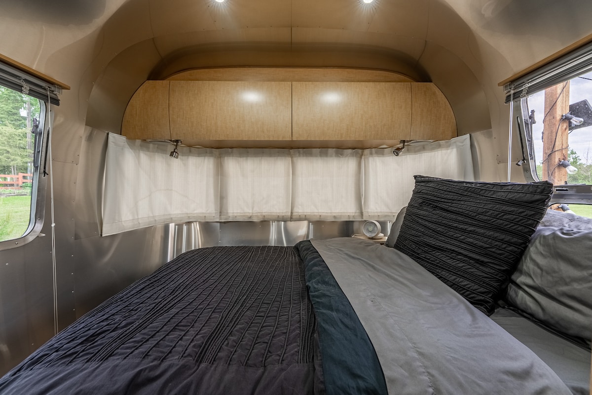 Super comfy Queen bed at the back with an ENDY Mattress! 