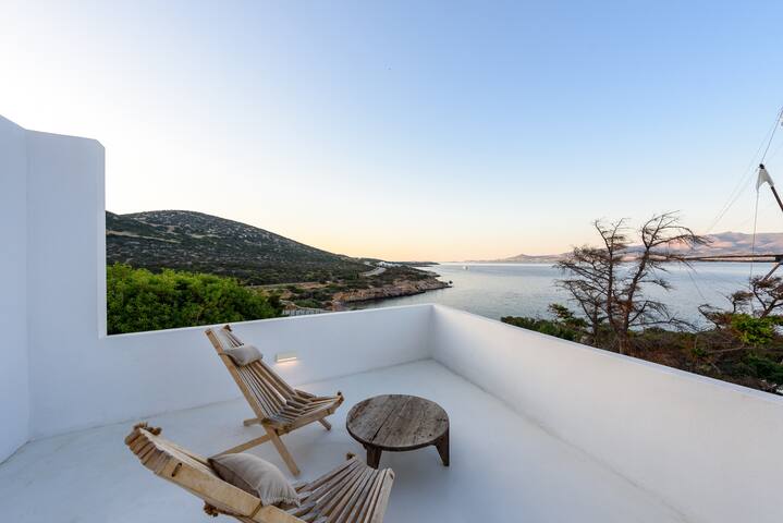 Walk to the beach-Villa Nostos Antiparos gallery image 5