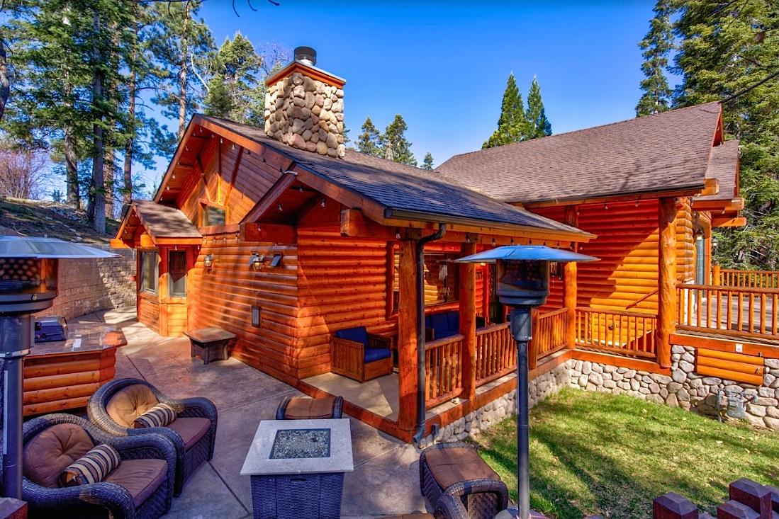 Big Bear Reset • Hot Tub • Large Game Room - Houses for Rent in
