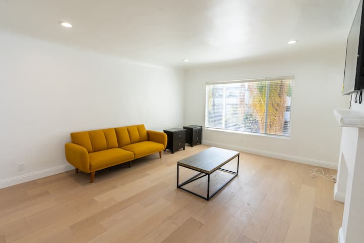 The Citiview Penthouse In West Hollywood - Los Angeles, CA