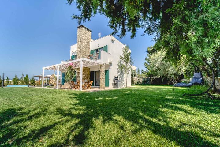 Heliophos Villa Amalthia gallery image 5