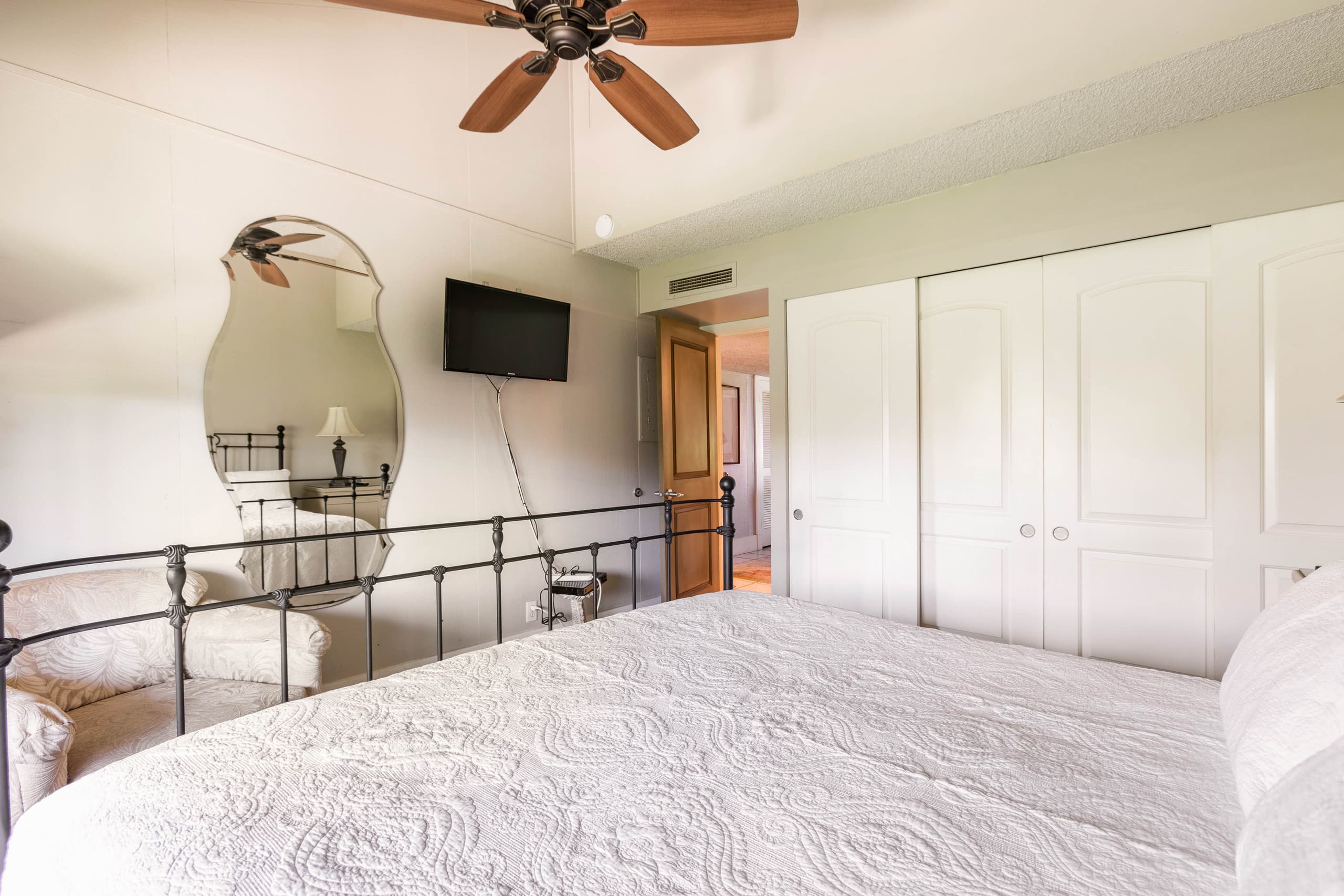 Condo in Kihei · ★4.97 · 2 bedrooms · 2 beds · 2 baths - Image 24