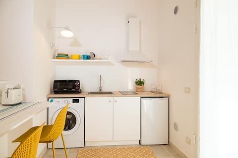 Airbnb con migliori performance: Centomari: bright house just steps from the sea a Monopoli