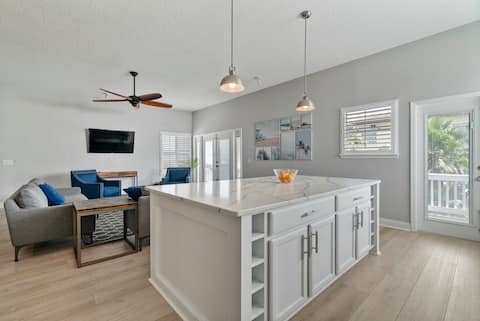 Successful Airbnb property: Memory Maker - Vacation with Friends and Family in Butler Beach