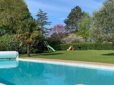 To discover: Gite with pool, close to beaches