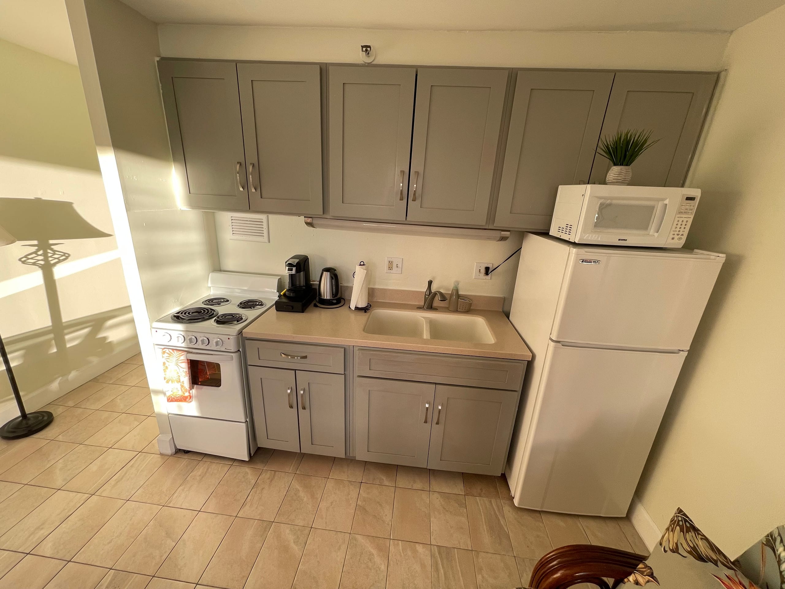 Condo in Honolulu · ★4.68 · Studio · 2 beds · 1 private bath - Image 6