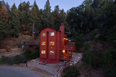 The Overlook: Quiet Hillside/Kids/Dogs/Views/Work