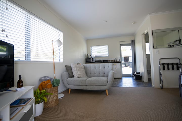 Rua At Bluff. (Studio 2) - Stewart Island / Rakiura