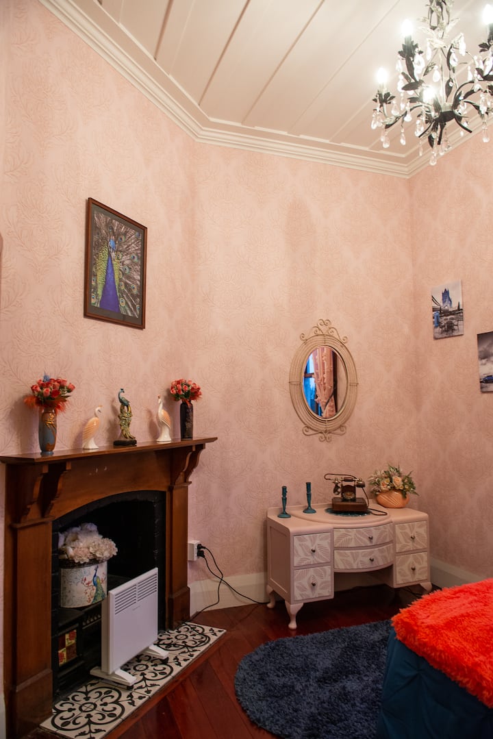 „Peacock“ -Schlafzimmer (Westflügel) - das alte Postmeisterbüro
